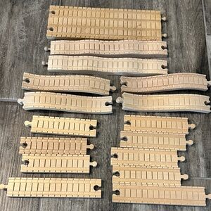 Brio Thomas & Friends Collectors Train Set - Natural Wood